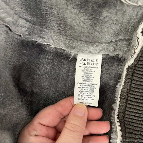 Robert Phillipe Gray Faux Leather Kids Coat Jacket with Fur Hood Size 12 - Picture 3 of 7